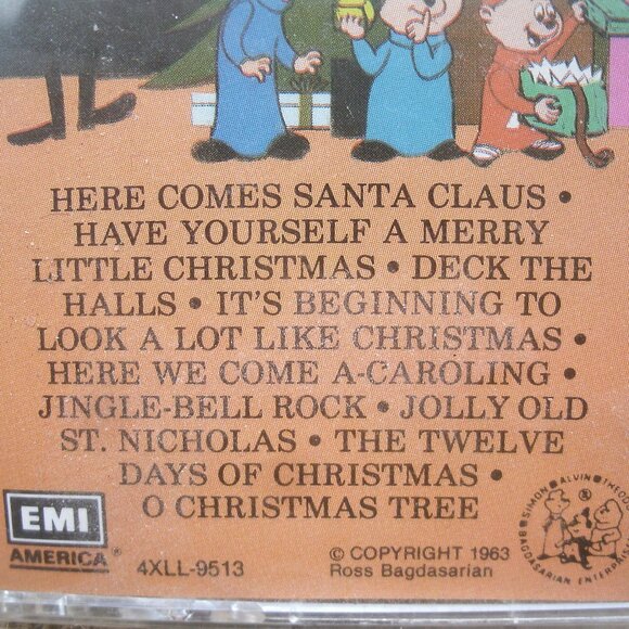 Christmas With the Chipmunks Cassette Tape - Picture 5 of 12